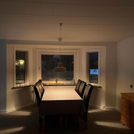 Hyggeligt Byhus Harboør Buitenkant foto