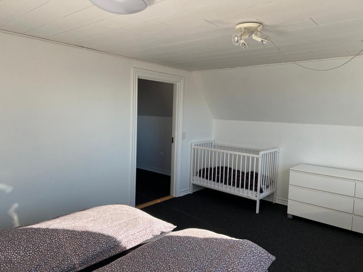 Hyggeligt Byhus Harboør Buitenkant foto