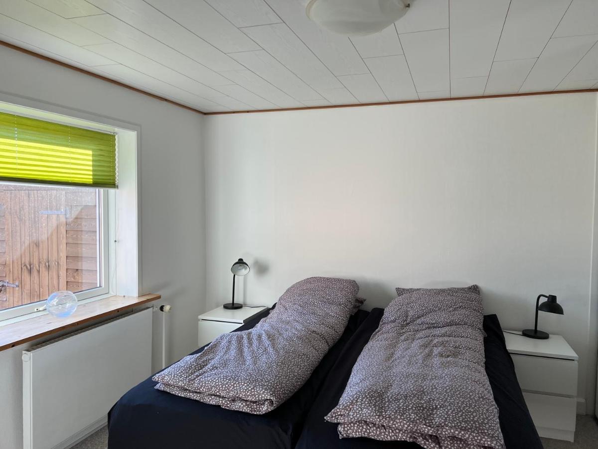 Hyggeligt Byhus Harboør Buitenkant foto