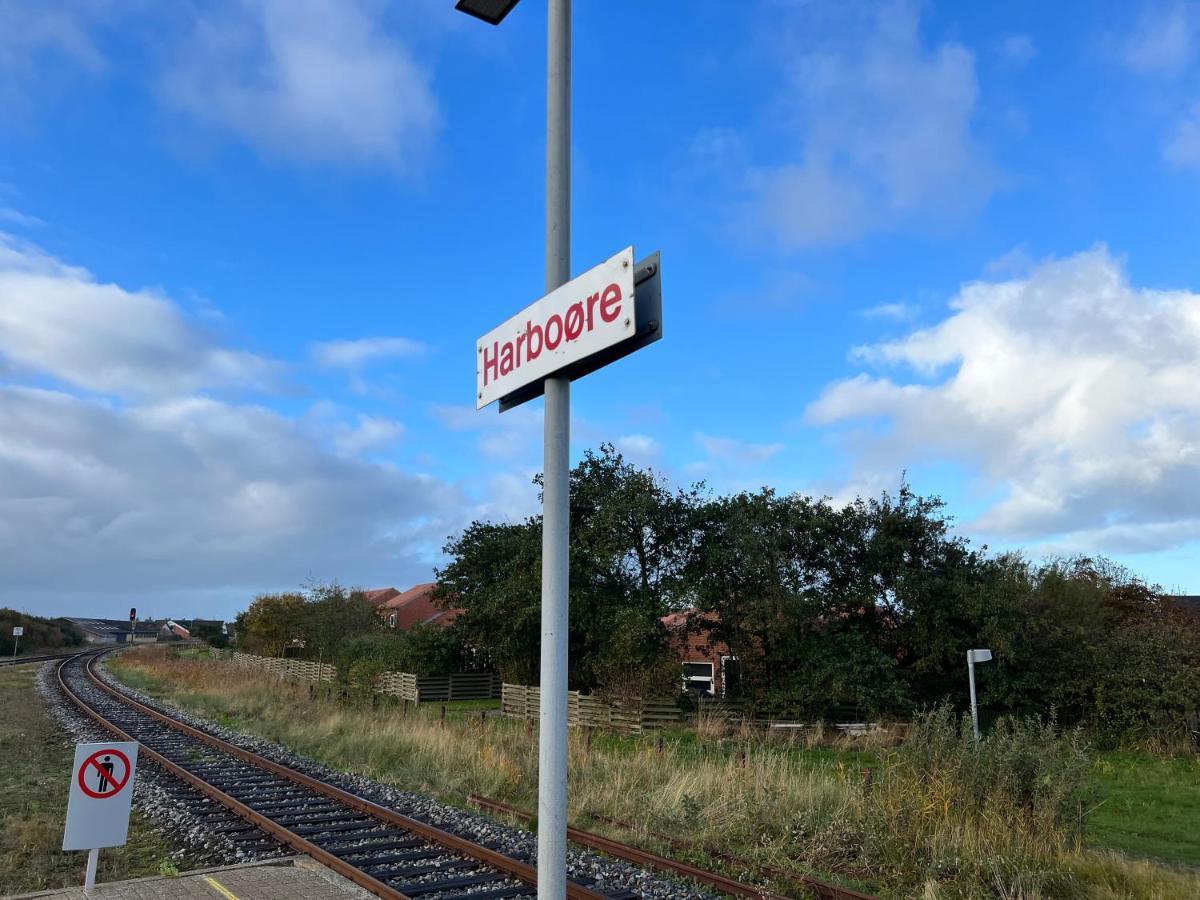 Hyggeligt Byhus Harboør Buitenkant foto